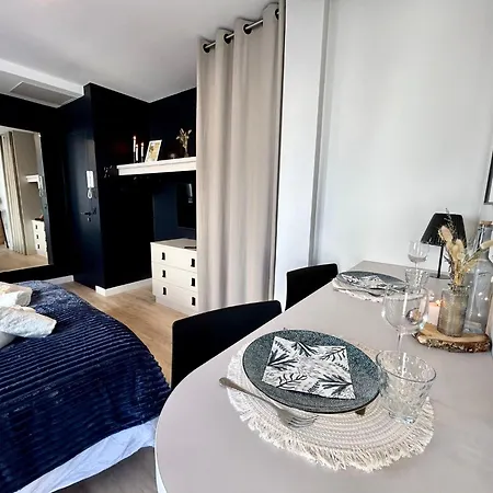 O Terrasse - Centre De - Gare Apartment *